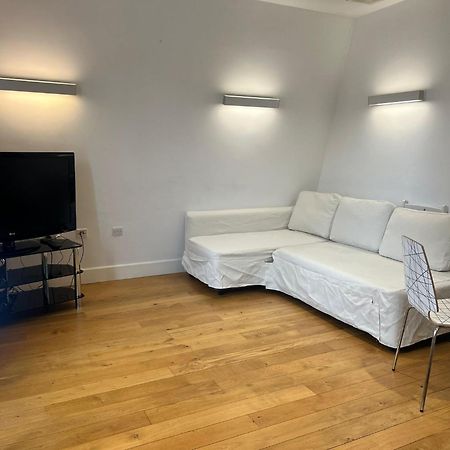 One Bedroom Apartment In Holborn London Exterior photo